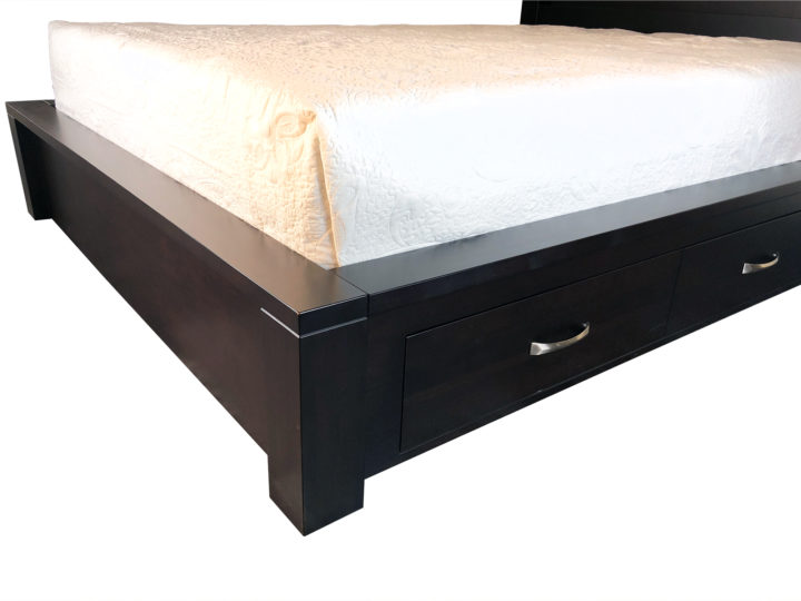 Boxwood storage bed footboard closeup