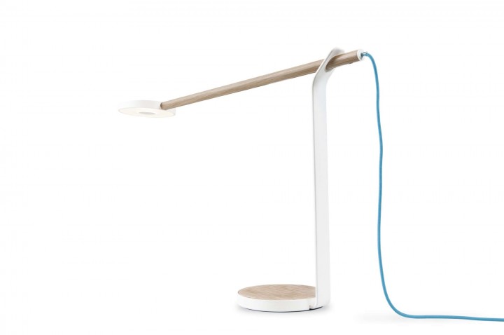 Gravy LED desk light by Kocept - White Oak/White with a blue cord