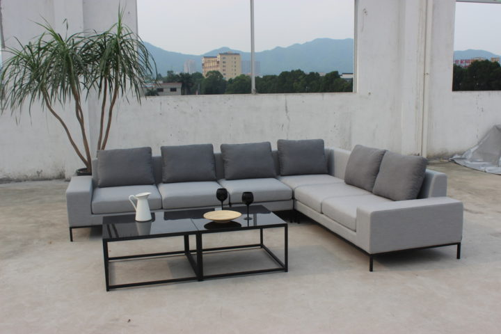 New York Sectional – Outdoor