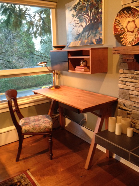 Barcelona Desk with custom floating hutch to match